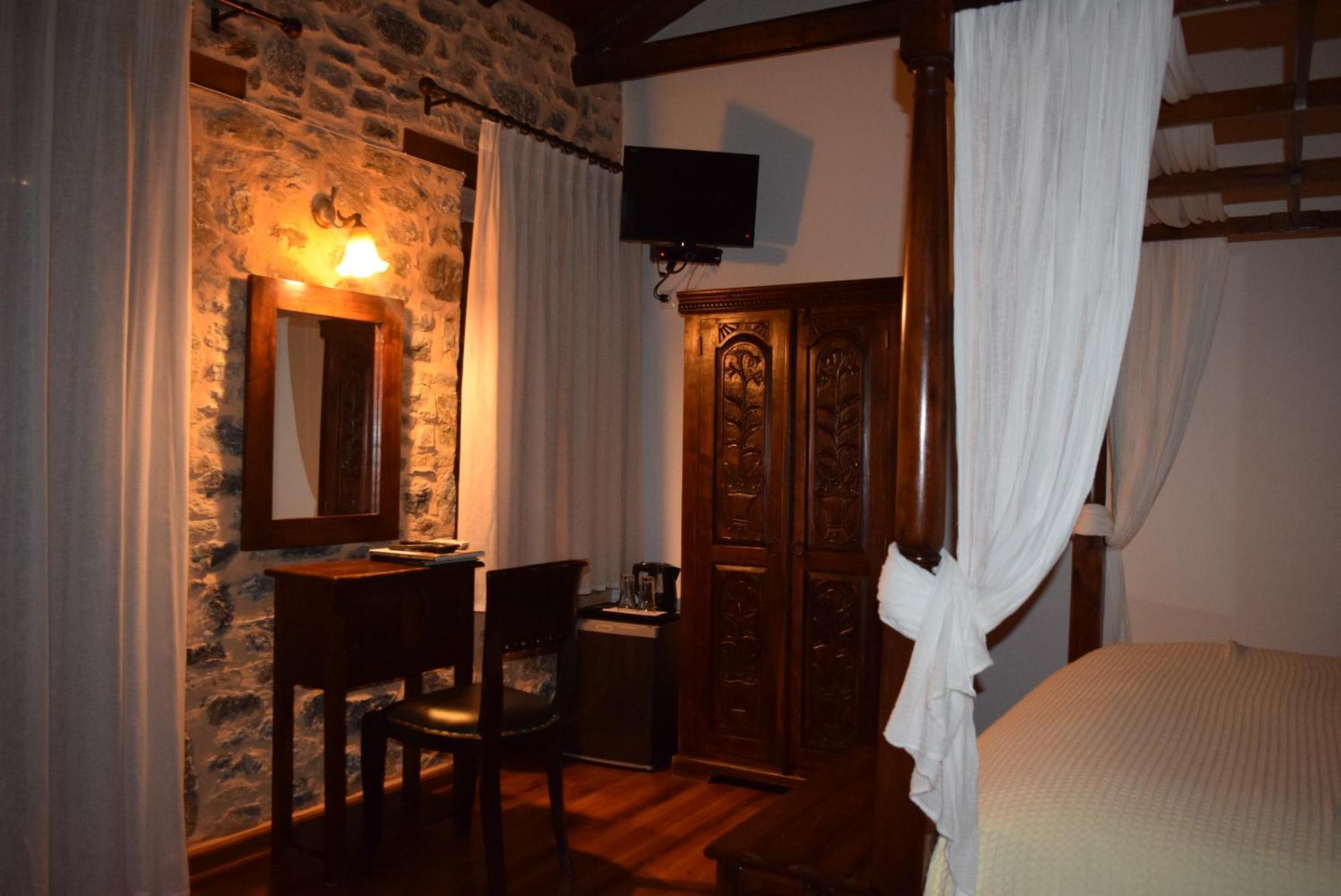 Hotel Eos - Authentic Experience Skíti Zewnętrze zdjęcie