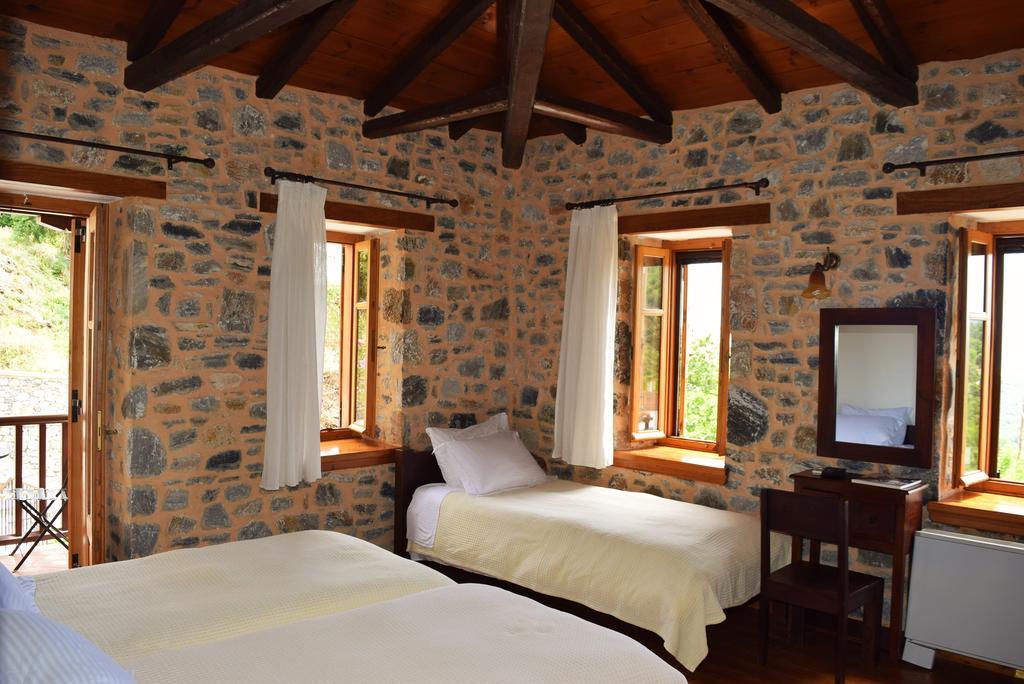 Hotel Eos - Authentic Experience Skíti Zewnętrze zdjęcie