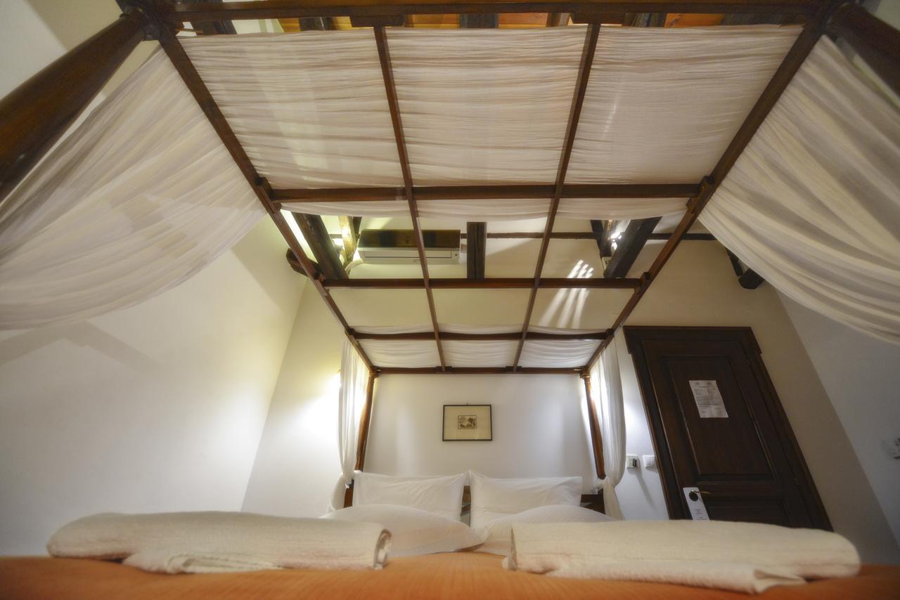 Hotel Eos - Authentic Experience Skíti Zewnętrze zdjęcie