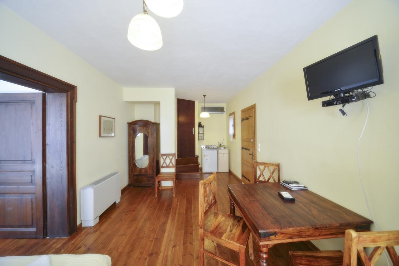 Hotel Eos - Authentic Experience Skíti Zewnętrze zdjęcie