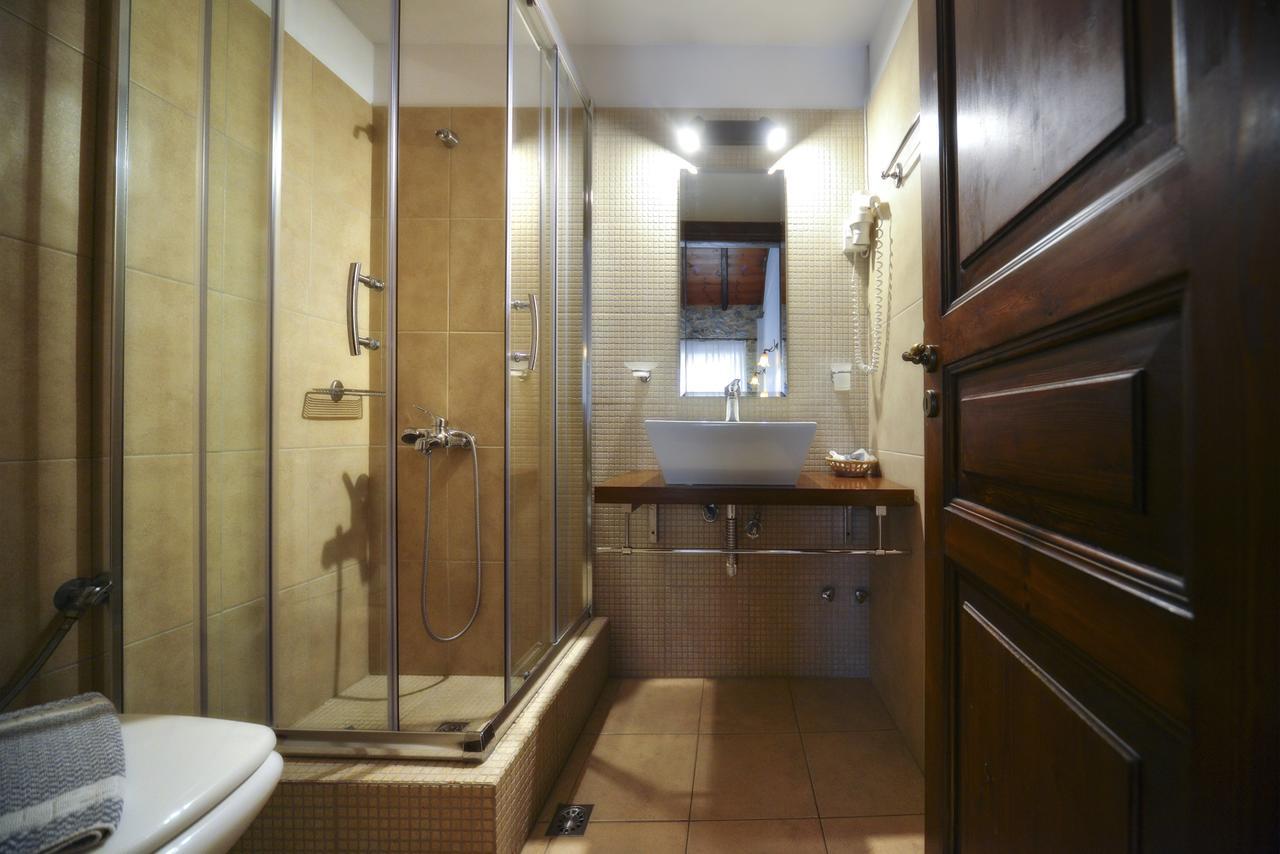 Hotel Eos - Authentic Experience Skíti Zewnętrze zdjęcie