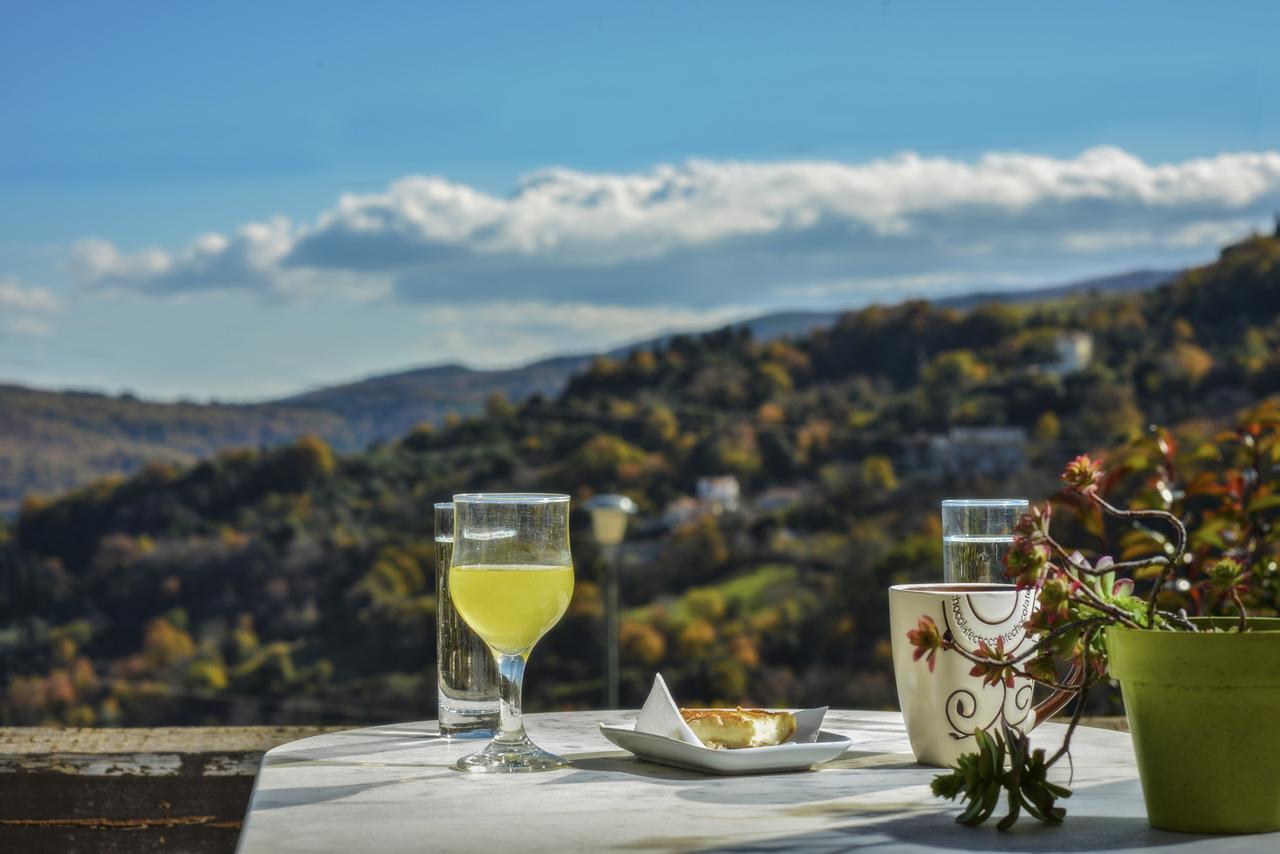Hotel Eos - Authentic Experience Skíti Zewnętrze zdjęcie